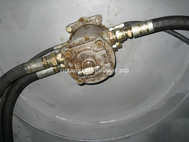 Komatsu PC 240 Swivel buy used in Bavaria Machinerypark