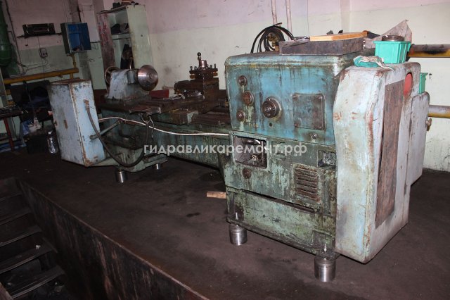 Токарный станок